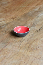 Spiral Small Condiment Bowl (Black & Red)