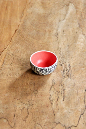 Batik Campur Small Condiment Bowl (Black & Red)