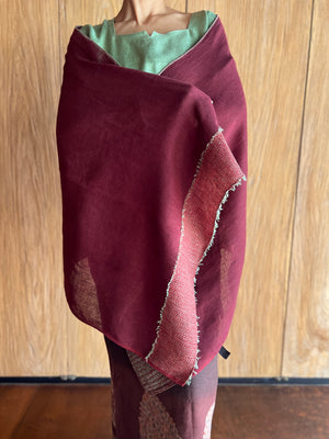 Poinsettia Sulam Linen Scarf