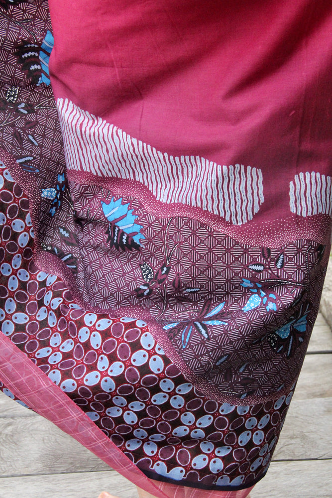 Kawung Batu Karang Cotton Sarung Ikat (Fuschia & Purple)