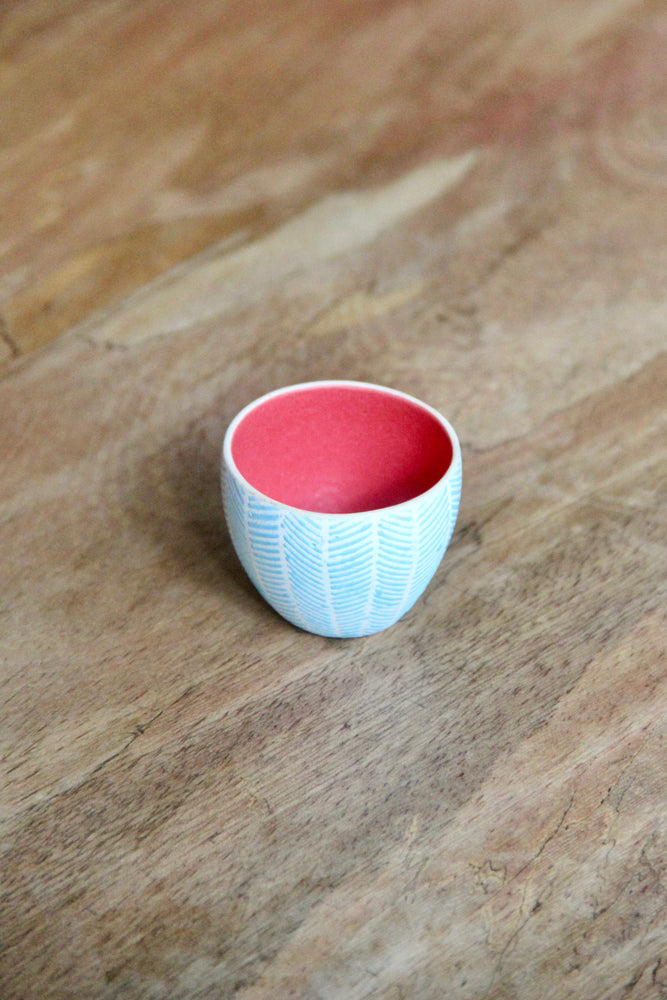 Herringbone Sake Cup (Red & Blue)