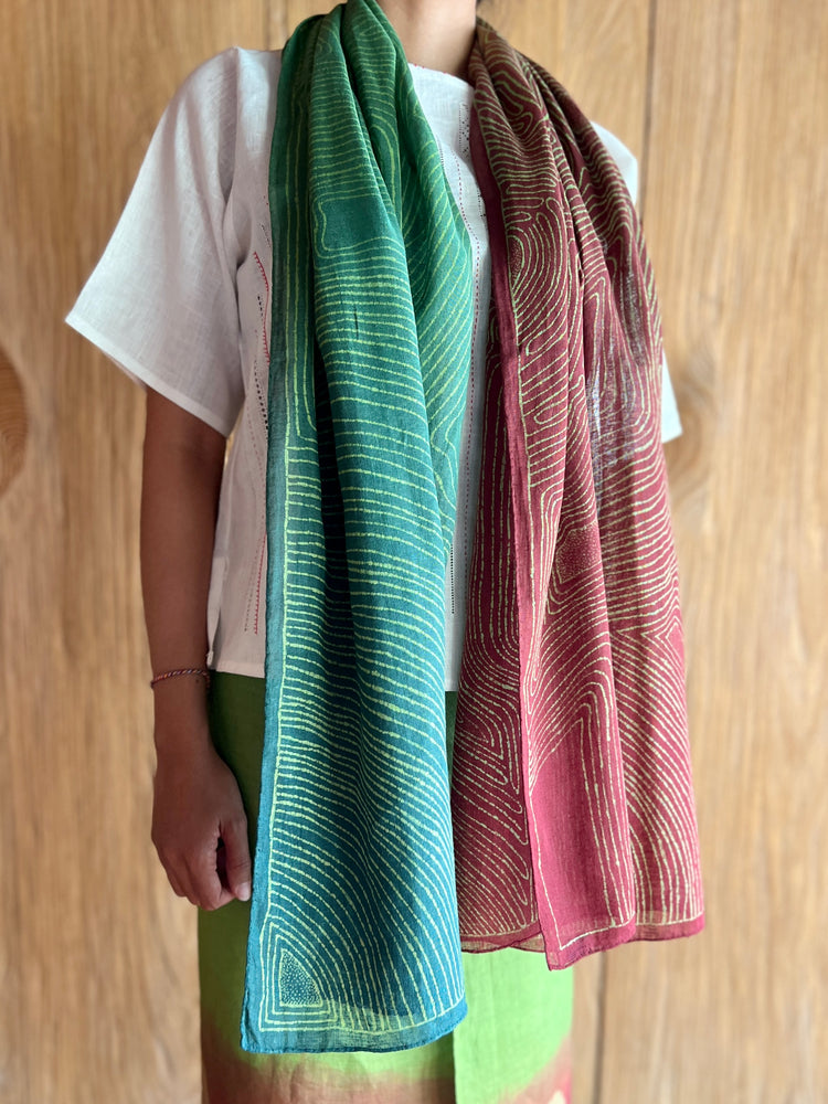 Serat Kayu Shawl (Pink & Green)