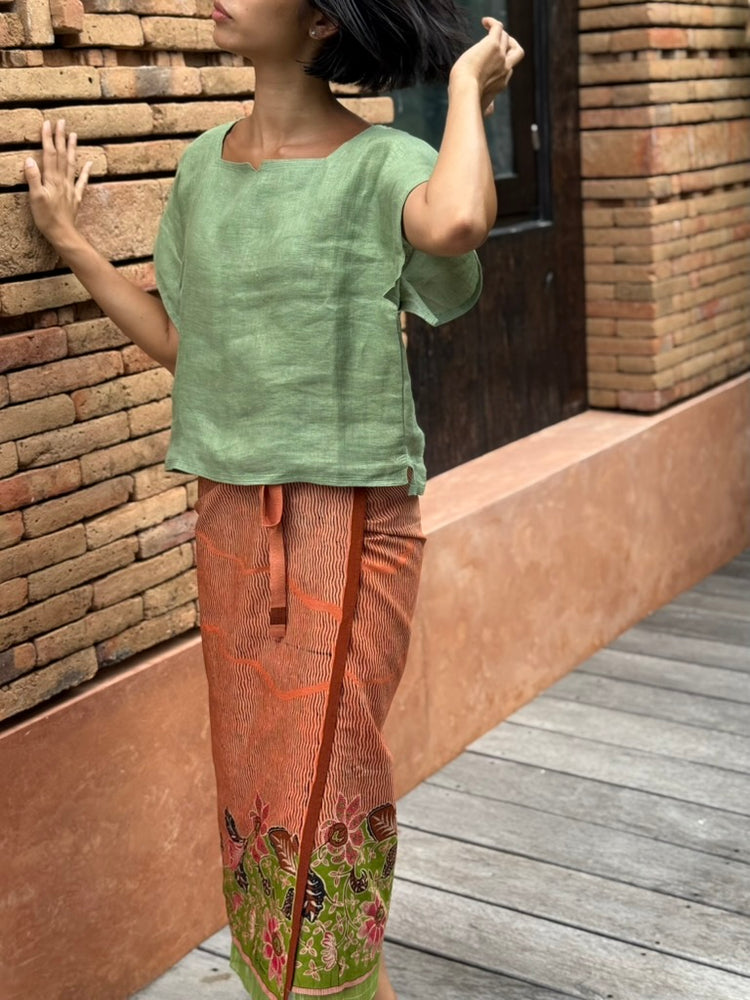 Bunga Lurik Cotton Sarung Ikat (Orange & Green)