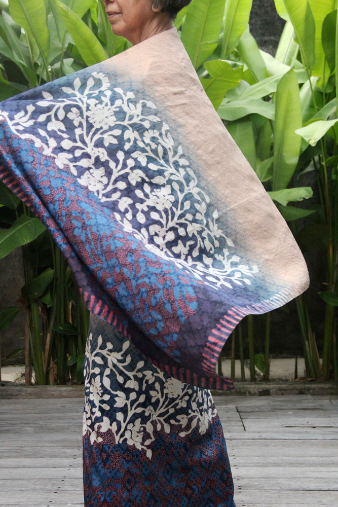 
            
                Load image into Gallery viewer, Kembang Cecek Kain + Shawl Set (Cream, Blue &amp;amp; Purple)
            
        