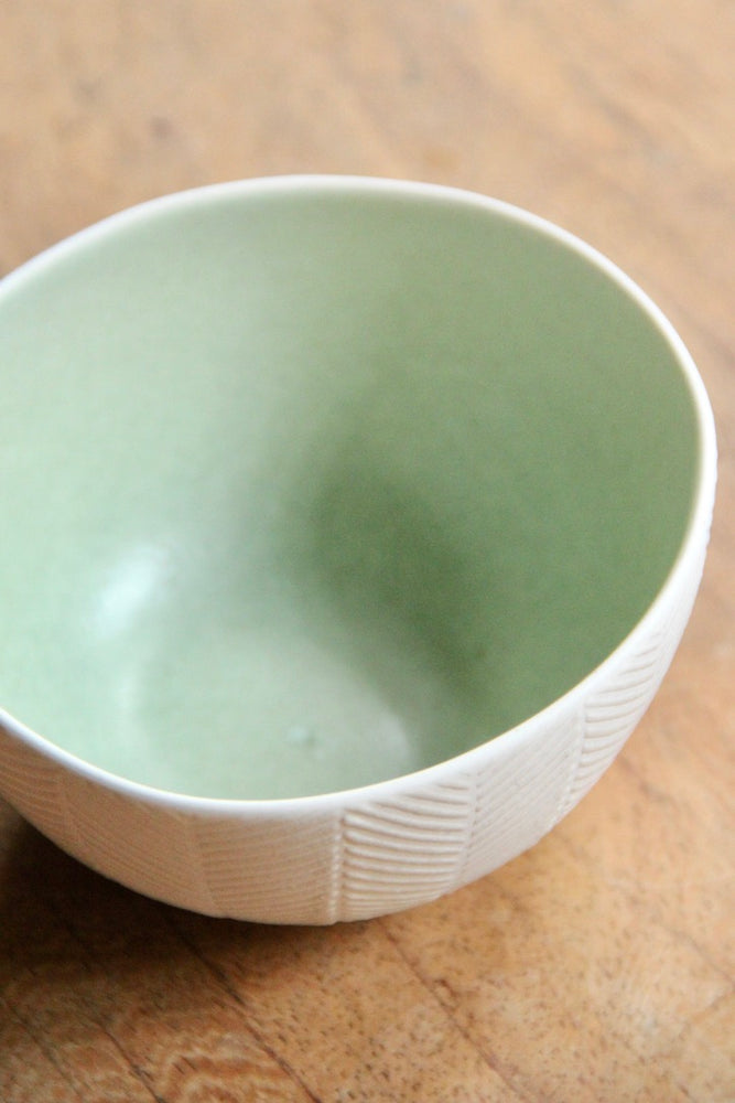 
            
                Load image into Gallery viewer, Herringbone Rice Bowl (White &amp;amp; Light Green)
            
        