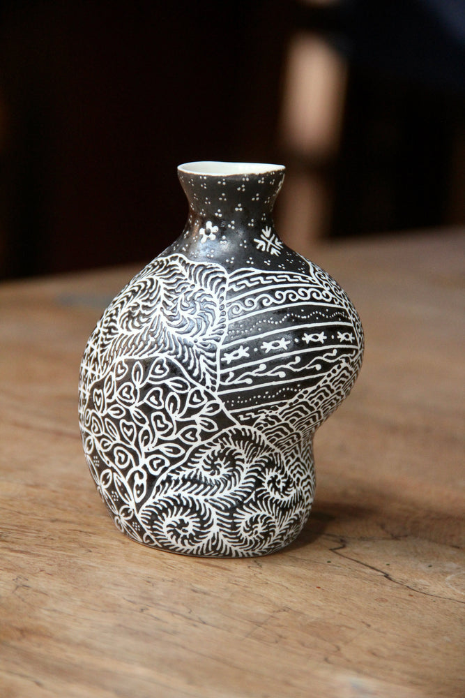 Batik Campur Small Vase (Black)