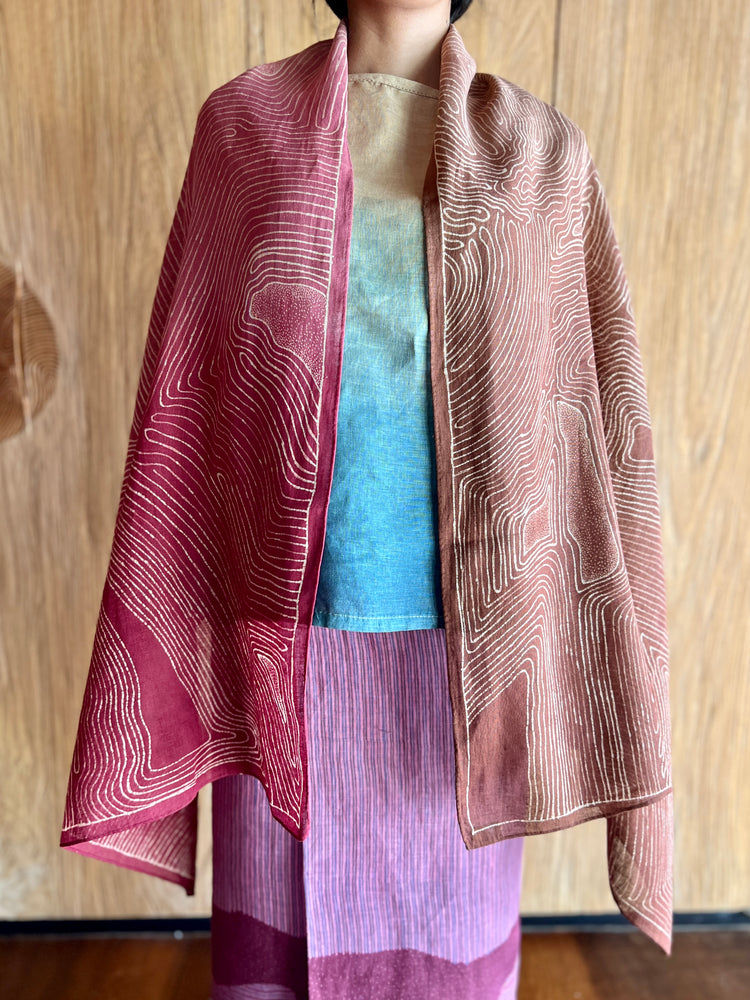 Serat Kayu Shawl (Fuchsia & Brown)