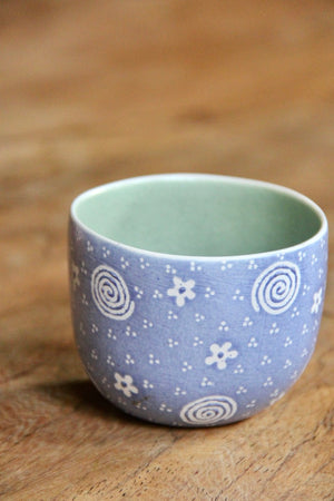 Angin Ribut Round Cup (Blue & Light Green)