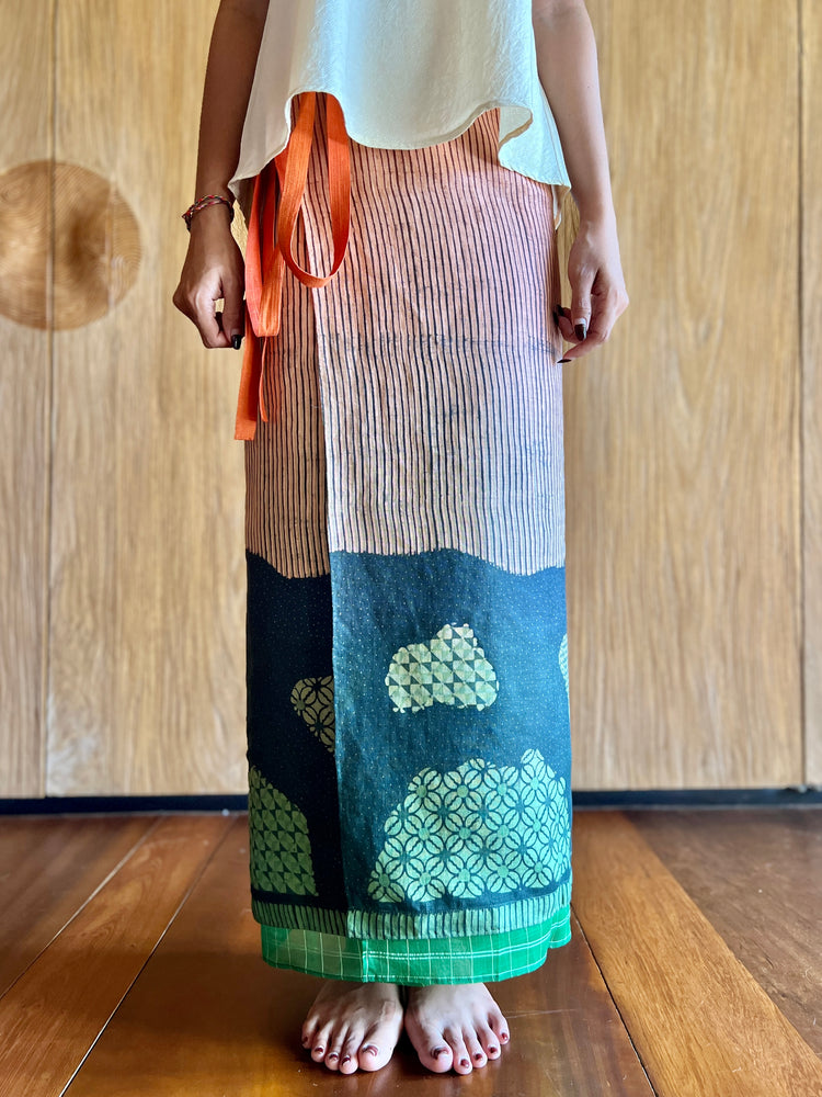 Kawung Galar Sarung Ikat (Orange & Green)