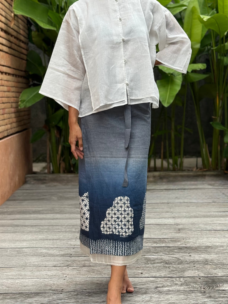 Kawung Shibori Sarung Ikat (Grey & Blue)
