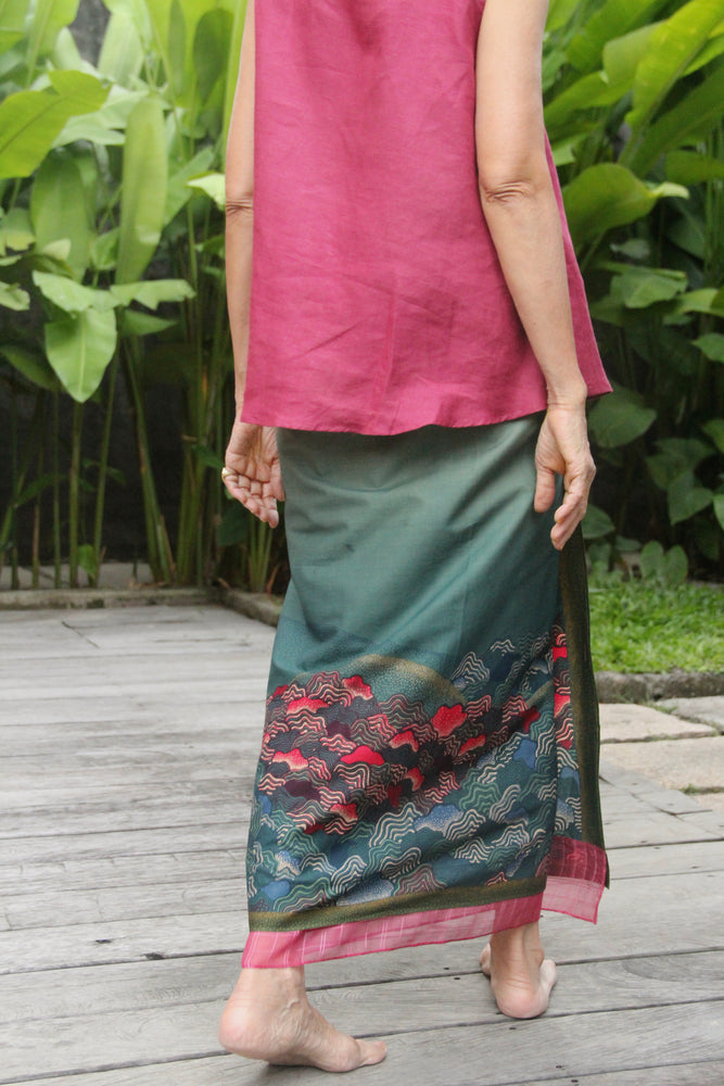 Ombak Cotton Sarung Ikat (Green & Pink)