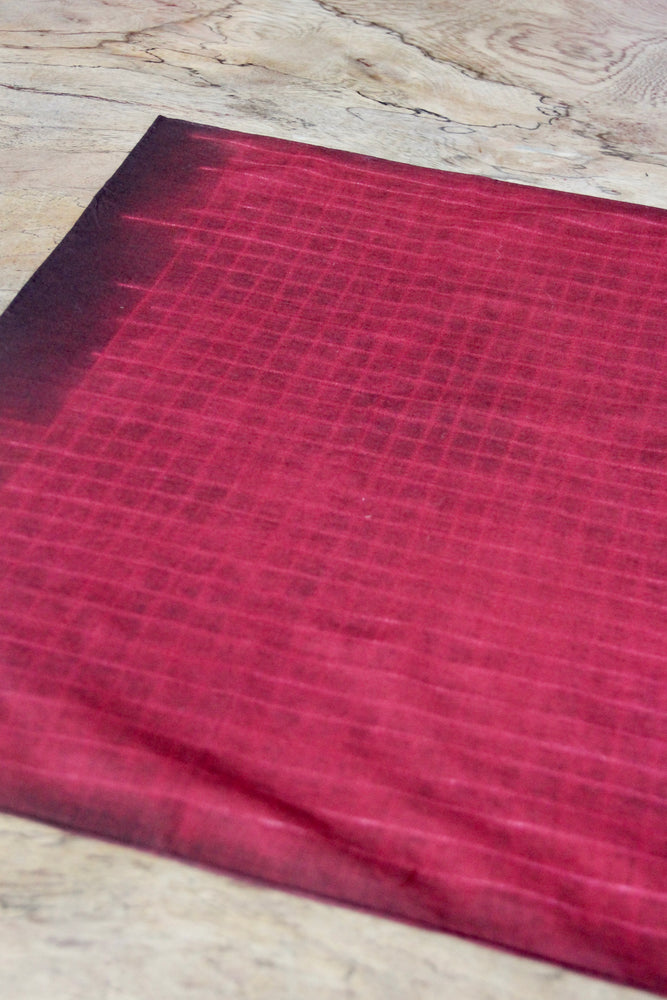 Shibori Table Runner + Gift Box (Red)