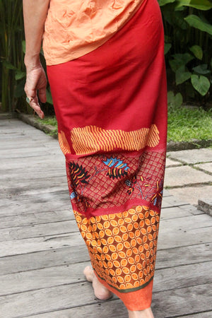 Kawung Batu Karang Cotton Sarung Ikat (Red & Orange)