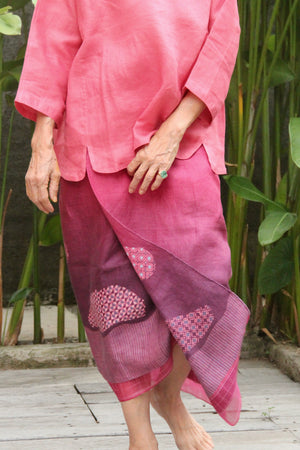 Kawung Lurik Sarung Ikat (Fuschia)