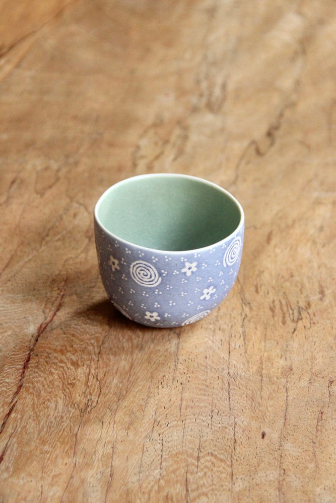 Angin Ribut Round Cup (Blue & Light Green)