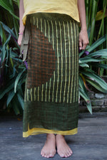 Bulan Lurik Sarung Ikat (Green & Yellow)