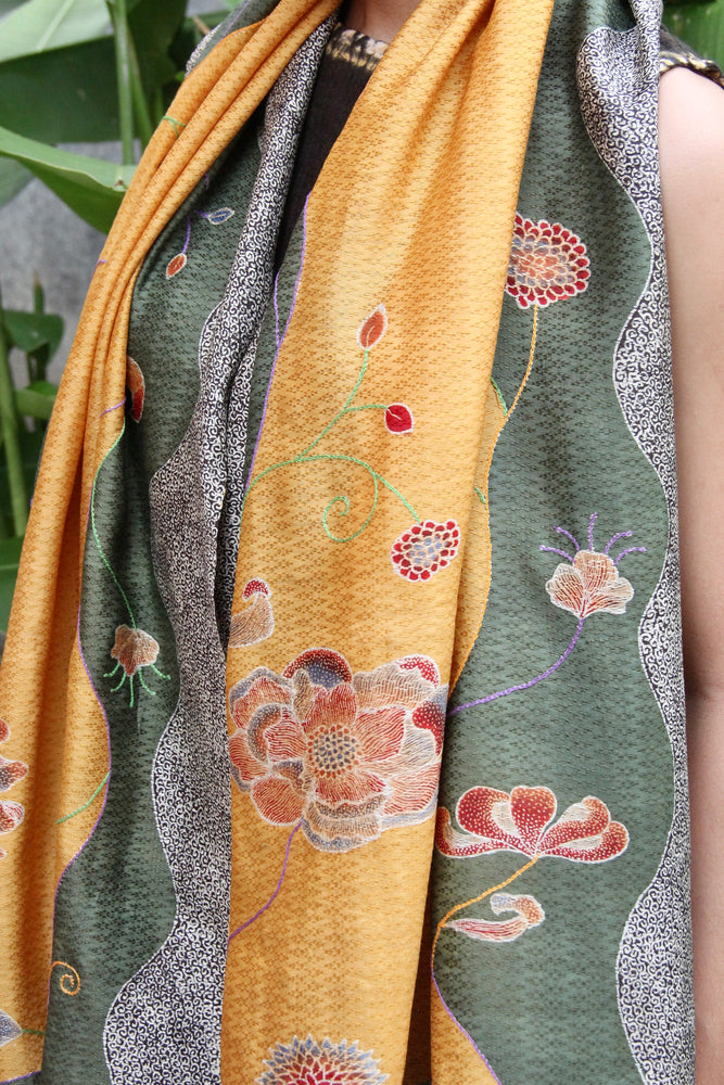 Nuansa Bunga Shawl (Green & Yellow)