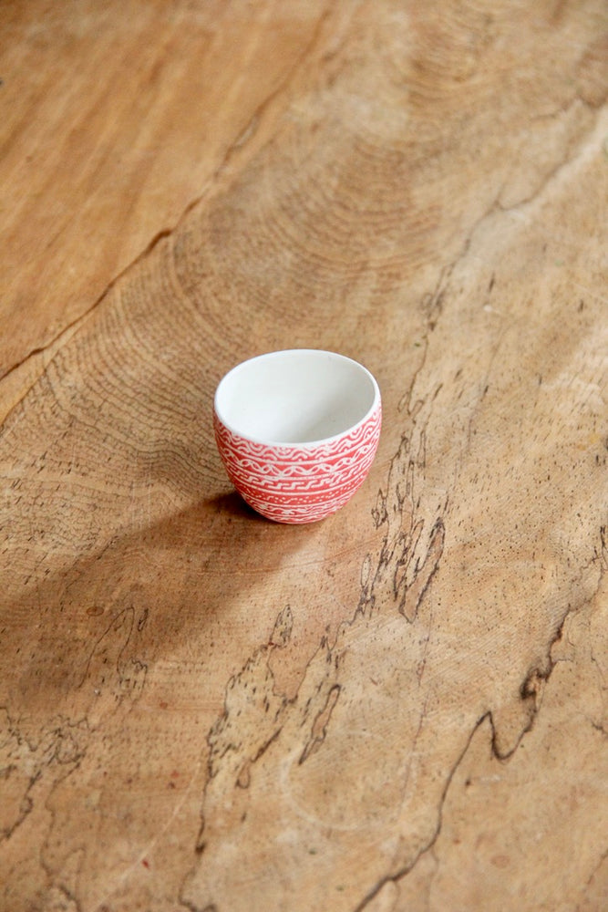 Liris Sake Cup (Red & White)