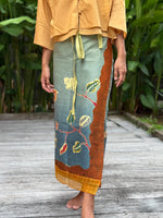 Daun Jati Linen Sarung Ikat (Greenish-Blue & Brown)