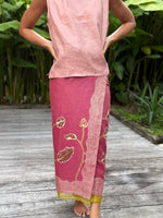 Daun Jati Linen Sarung Ikat (Guava)