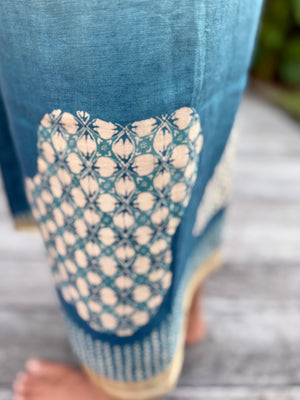 Kawung Shibori Sarung Ikat (Grey & Teal)