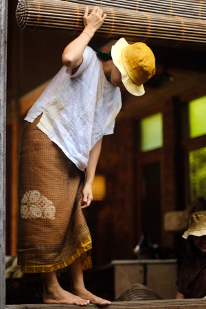 GODHONG - Kawung Tingi Silk Sarung Ikat