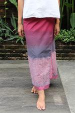 LEMAH - Jambu Shibori Sarung Ikat