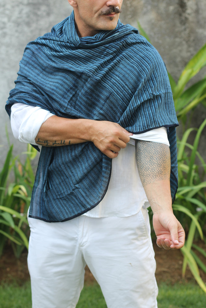LEMAH - Biru Lurik Batik Shawl (Garis Tambal)