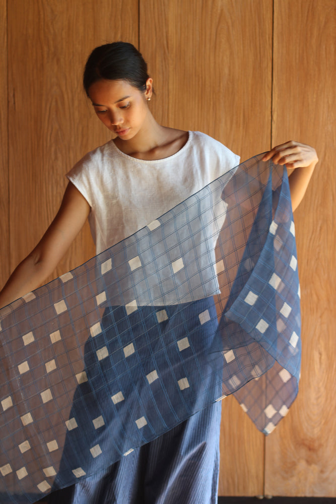 GODHONG - Kotak Indigo Batik Scarf