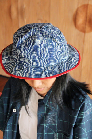 GODHONG - Web Bucket Hat (Blue & Red)