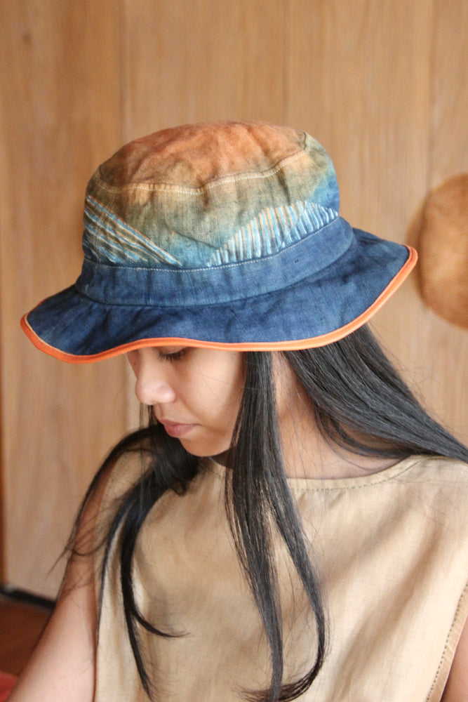 GODHONG - Lurik Bucket Hat (Orange & Blue)